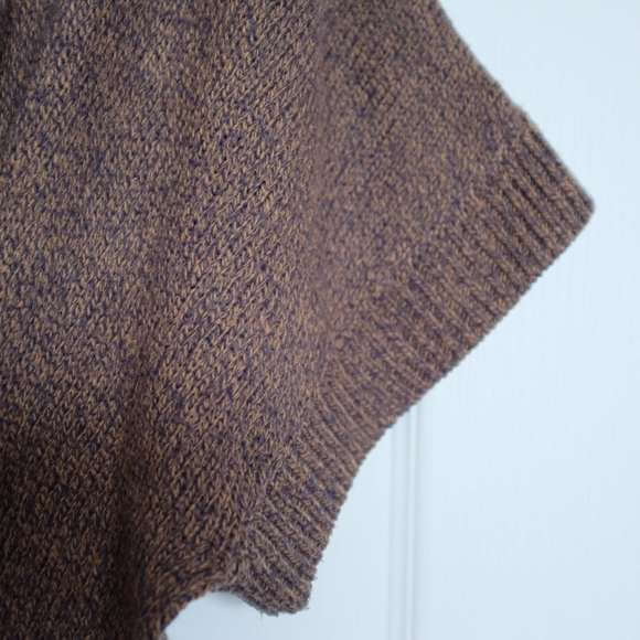 COPY - COPY - H&M Poncho Style Brown Heathered Sweater - Picture 6 of 7